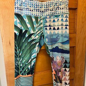 Cute tropical Prana leggings Sz L